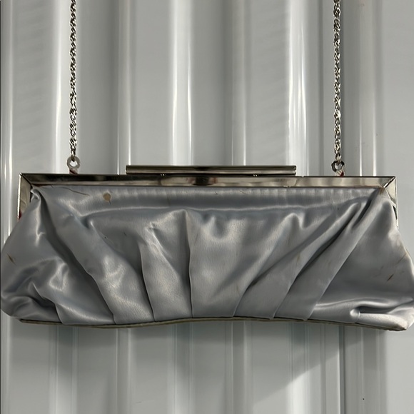 Chic Metallic Clutch with Chain Strap - Picture 3 of 9
